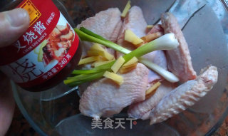 孜然鸡翅中的做法步骤：2