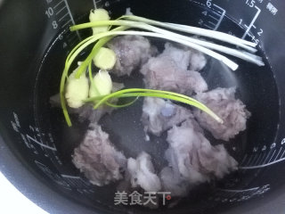 萝卜猪骨汤的做法步骤：5