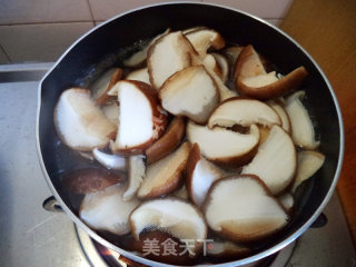 鲜冬菇炒牛肉的做法步骤：3