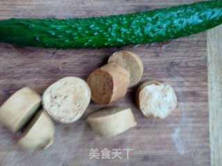 凉拌黄瓜素鸡的做法步骤：1