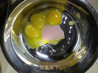 电饭煲做的草莓蛋糕饼的做法步骤：3