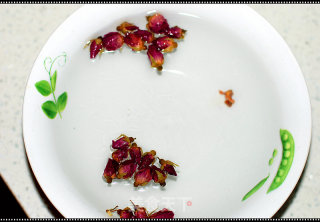 玫瑰花香米饭的做法步骤：2