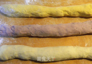 三色土司的做法步骤：7