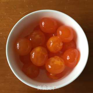 蛋黄酥（20个）的做法步骤：1
