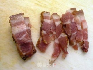 蒜苔腊肉 ♥腊肉不只是年菜6的做法步骤：2