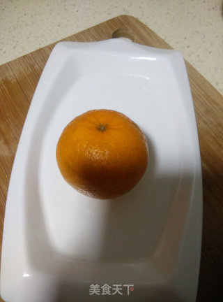 最简单的水果摆盘----桔子灯笼的做法步骤：1