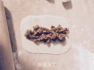 锅贴的做法步骤：4