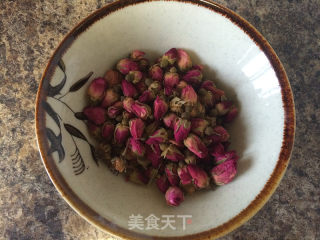 玫瑰鲜花饼的做法步骤：1