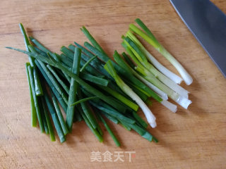 葱油拌面的做法步骤：2