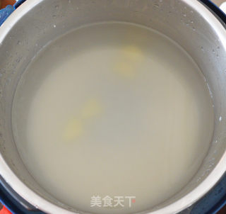 咸骨粥的做法步骤：2