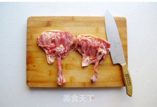 照烧鸡腿饭的做法步骤：1