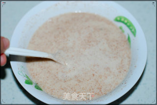 轻松去除腰部赘肉——山药薏米芡实粥的做法步骤：2