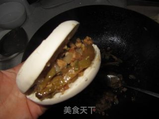 榨菜肉末火烧的做法步骤：12