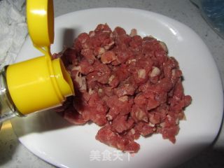 豌豆炒牛肉粒的做法步骤：4