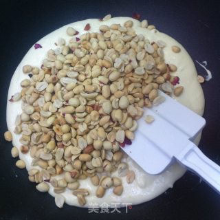 花生牛轧糖的做法步骤：4