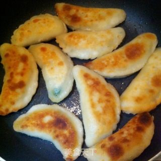 韭菜盒子的做法步骤：11