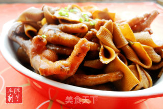 凤爪烧豆腐结的做法步骤：11