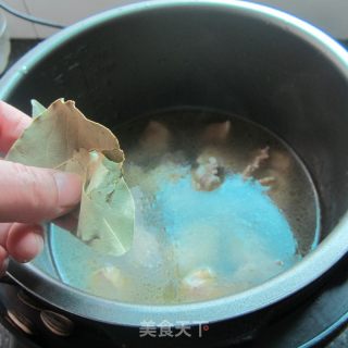 老鸭炖香菇的做法步骤：7