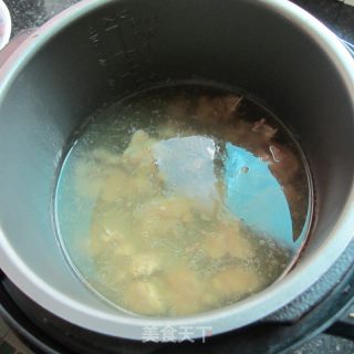 老鸭炖香菇的做法步骤：11