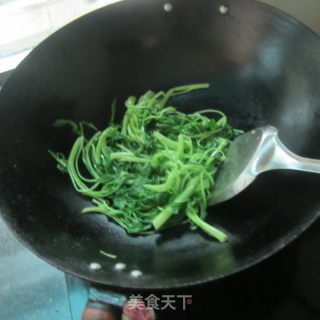 空心菜炒粉的做法步骤：5