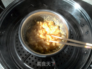 做一只有内涵的小兔子----兔子奶黄包的做法步骤：11