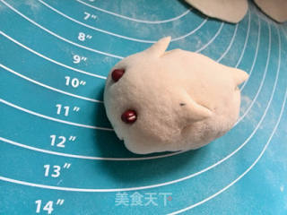 做一只有内涵的小兔子----兔子奶黄包的做法步骤：19