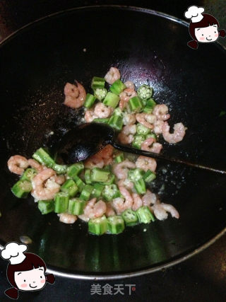 仙草阁私房菜（虾兵蟹将）-腊月记食腊月十一（大虾炒秋葵）的做法步骤：5