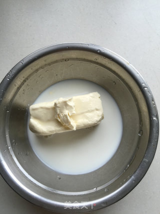 轻乳酪蛋糕的做法步骤：1