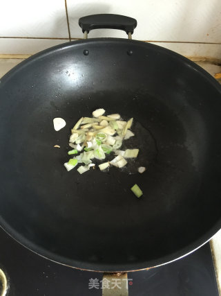 素炒西兰花的做法步骤：4