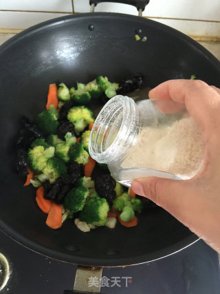素炒西兰花的做法步骤：10