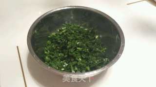 韭菜猪肉饺的做法步骤：1