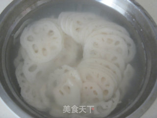 凉拌糖醋藕片的做法步骤：2