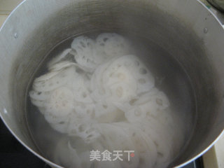 凉拌糖醋藕片的做法步骤：3