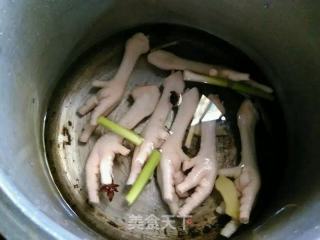 香辣鸡爪的做法步骤：3