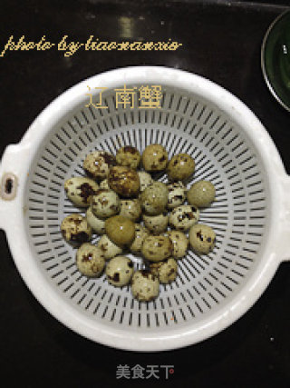 香卤鹌鹑蛋的做法步骤：1