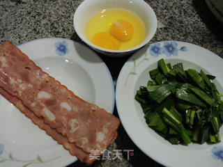韭菜培根炒鸡蛋的做法步骤：1