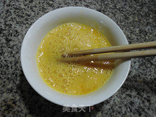 韭菜培根炒鸡蛋的做法步骤：3