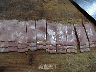 培根炒甜豆的做法步骤：2
