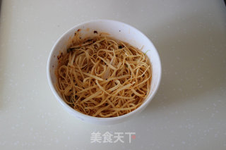 凉拌干豆腐丝的做法步骤：3