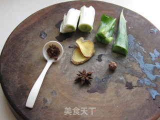 卤兔腿的做法步骤：6