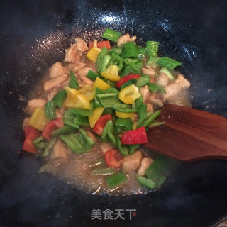 辣子鸡丁的做法步骤：9