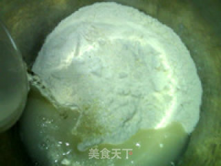 德式小餐包的做法步骤：2