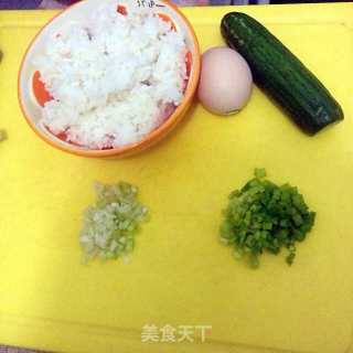 酱油炒饭的做法步骤：1