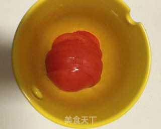 凯撒蔬菜金枪鱼沙拉的做法步骤：1