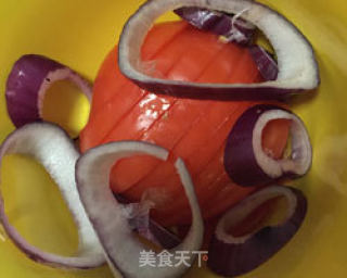 凯撒蔬菜金枪鱼沙拉的做法步骤：2