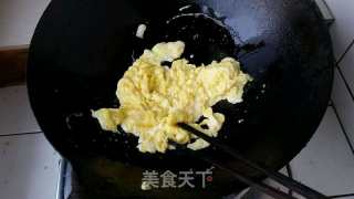 西红柿炒鸡蛋盖饭的做法步骤：4