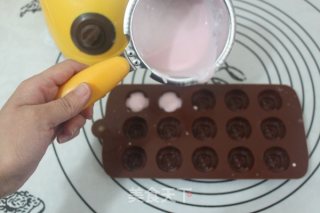 【番茄配方】心形盒手工情人节巧克力——手工制作爱意更浓的做法步骤：3