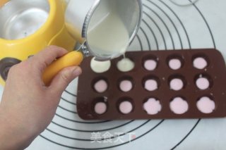 【番茄配方】心形盒手工情人节巧克力——手工制作爱意更浓的做法步骤：6