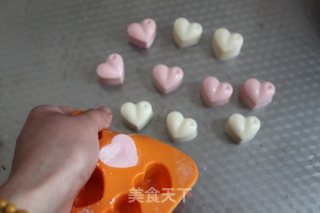 【番茄配方】心形盒手工情人节巧克力——手工制作爱意更浓的做法步骤：7