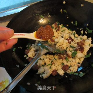 油咖喱腊肠蒜炒饭的做法步骤：10